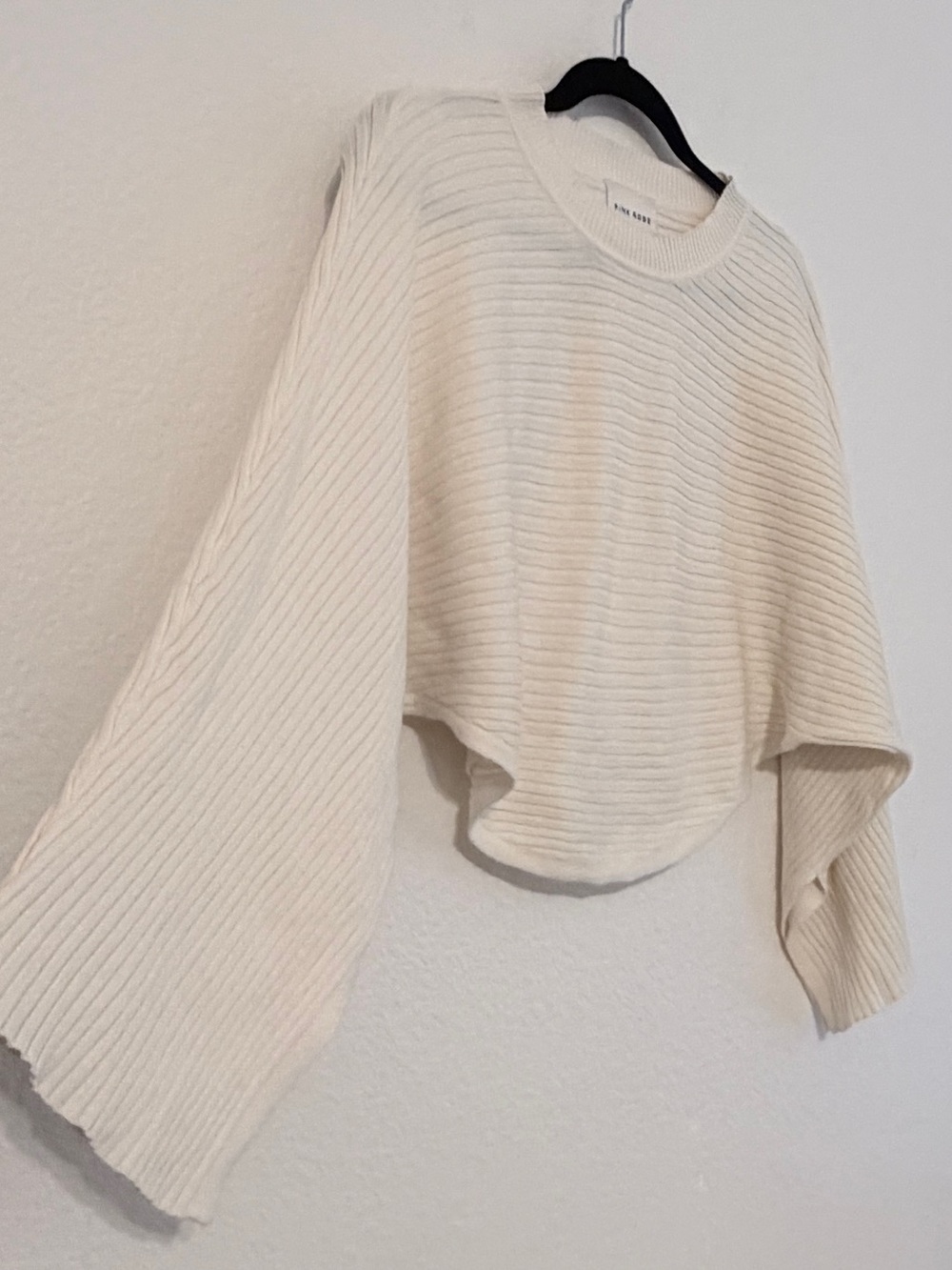 PINK ROSE Ivory Ribbed Cropped Knit Top Size Medium
